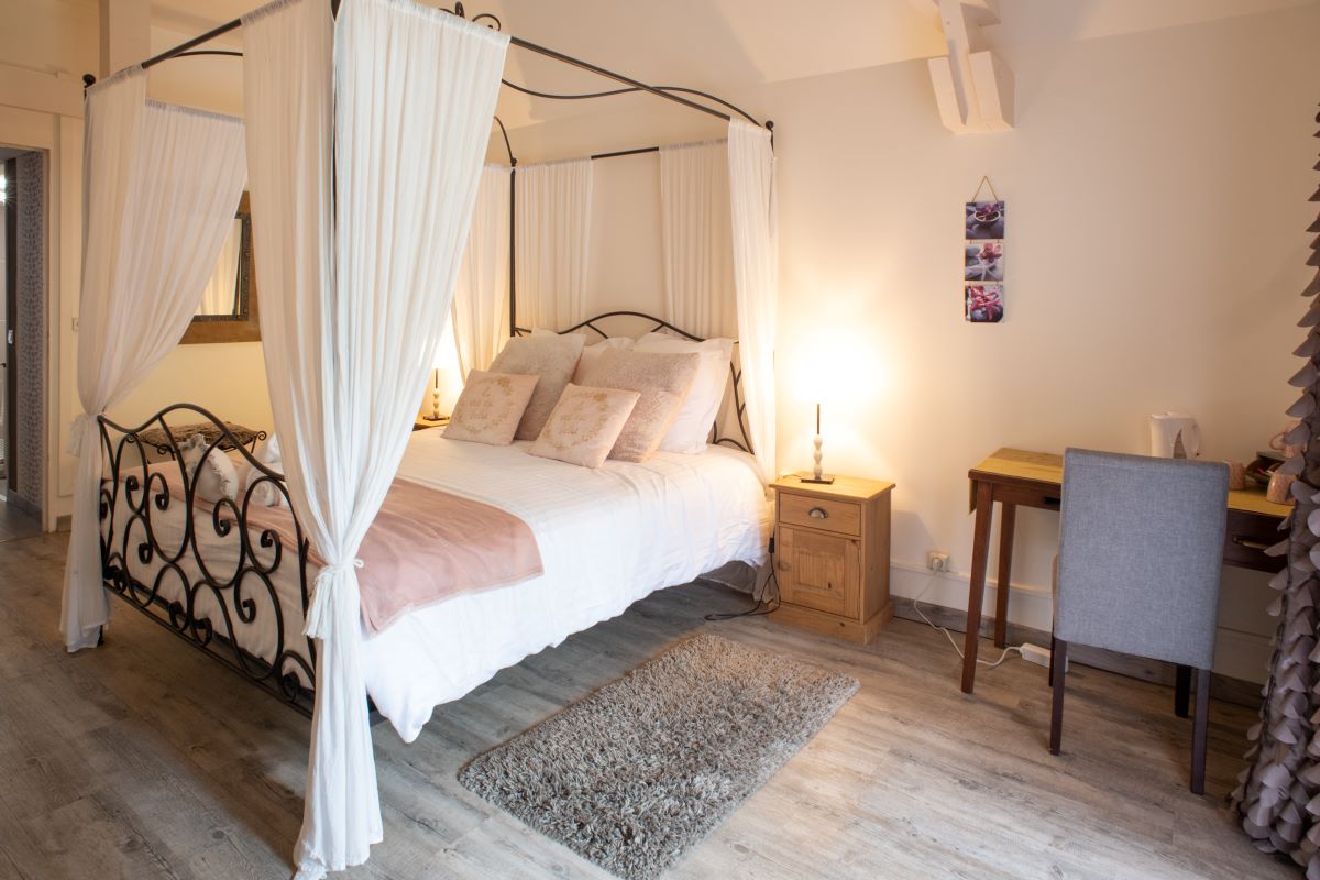 moulin-portail-campagne-chambre-gite-4-